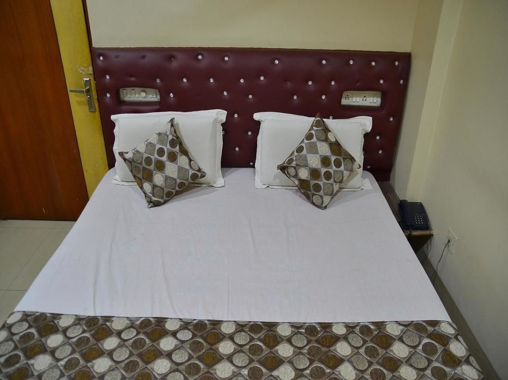 Oyo 3019 Hotel Lingaraj Bhubaneswar Exterior photo
